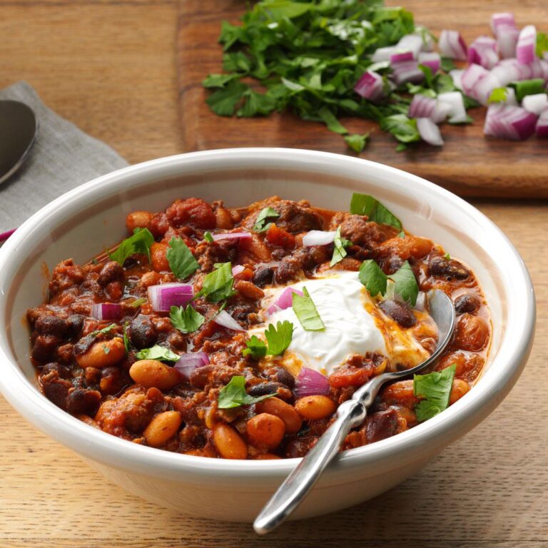 Bean & Beef Slow-Cooked Chili